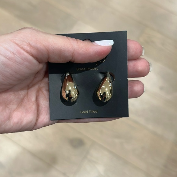 Tear drop earrings gold size small - Picture 1 of 2